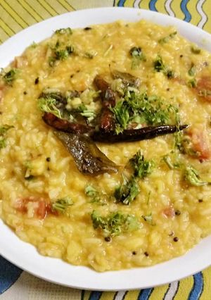 A picture of Dal khichadi.