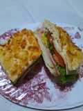 Sandwichs primavera (jamón, queso, tomate lechuga)