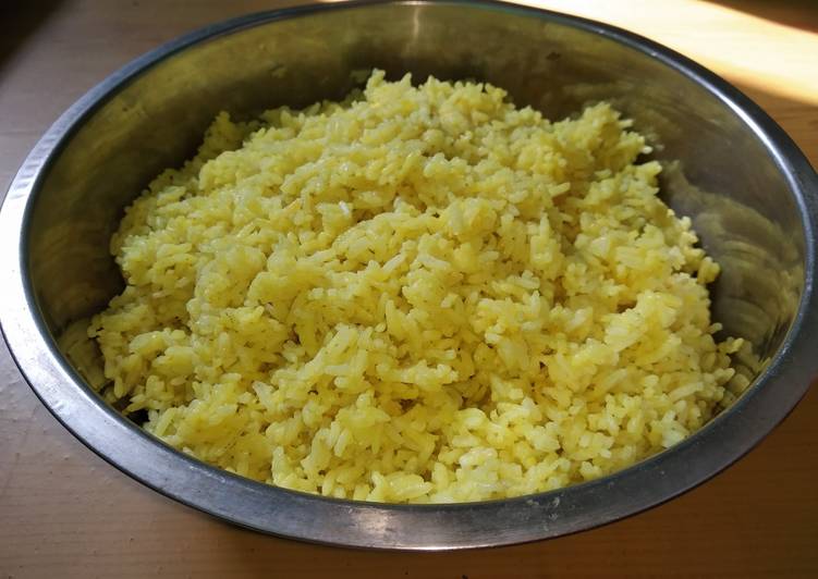 Nasi kuning magic com