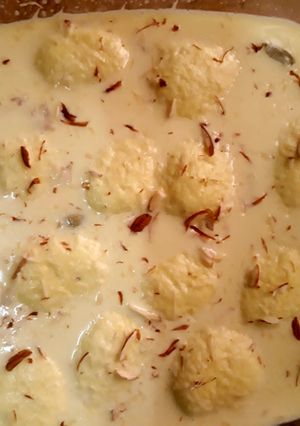 A picture of Instant rasmalai 😊(sweet dish).