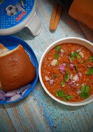 A picture of Pav bhaji.