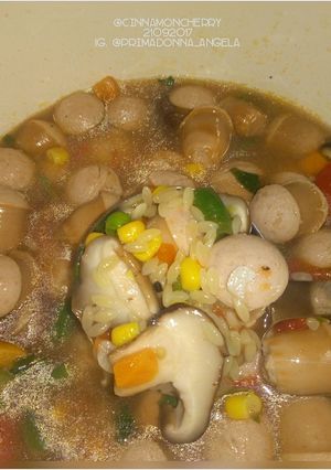 A picture of Sausage Soup with Orzo.