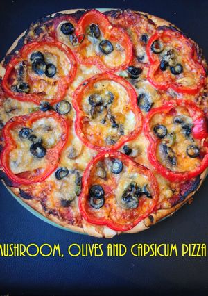 A picture of Mushroom, Olives and Capsicum Pizza.