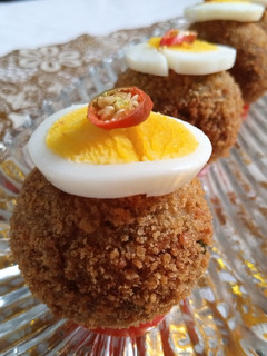 A picture of Eggs Balls.