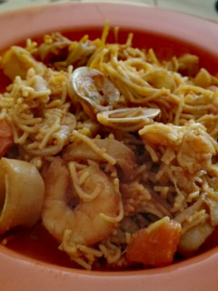 Una foto de Fideos integrales a la marinera
