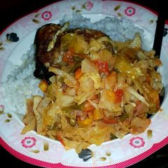 A picture of Catfish vegetable stir fry.