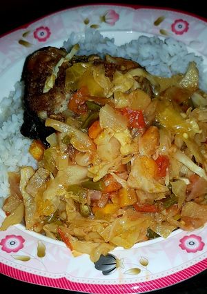 A picture of Catfish vegetable stir fry.