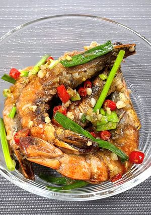 微辣蒜香味「椒鹽蝦」🦐 的食譜成品照片