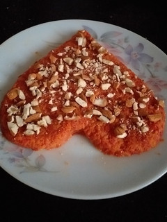 गाजर का हलवा (gajar ka halwa recipe in Hindi) रेसिपी मुख्य फोटो
