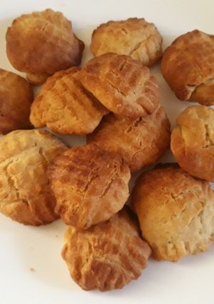 A picture of Lemon cookies.