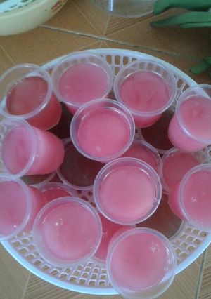 Hình của món Rau câu dâu sữa.