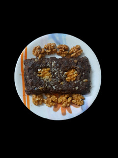 अक्रोड चॉकलेट फज (akrod chocolate fudge recipe in marathi) रेसिपी चे मुख्य फोटो