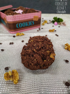 Una foto de Cookies de avena y chocolate