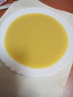Una foto de Crema de calabacín, puerro y manzana