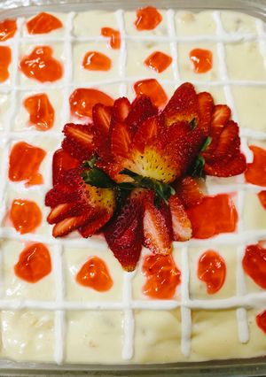 A picture of Creamy Fruit Trifle 🍓🍎🍌🍓🍎.