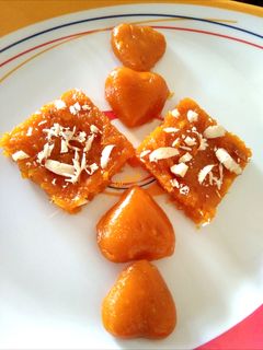 મેંગો બરફી(mango barfi recipe in gujarati) રેસીપી મુખ્ય ફોટો