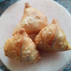Whole wheat flour Samosa with paneer filling A picture of Whole wheat flour Samosa with paneer filling.