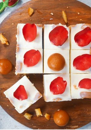 A picture of Traditional Gulabjamun Cheese cake.