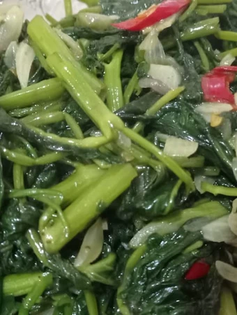 Cara Gampang Menyiapkan Resep Tumis Kangkung Saos Tiram yang Menggugah Selera Anti Ribet, Uenak Banget