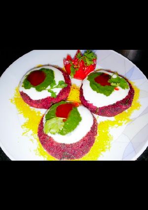 A picture of Beetroot Tikki Chat.