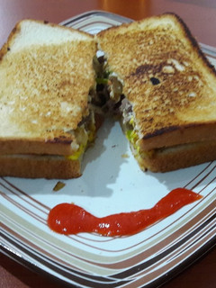 Foto resep Omelet Roti Isi Daging Cincang