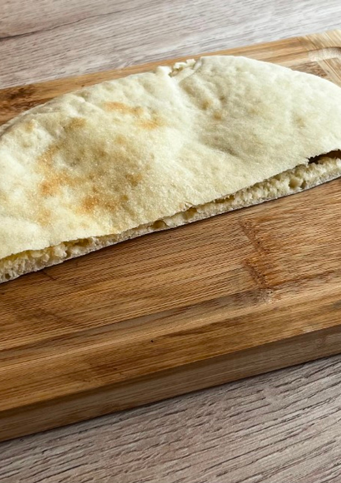 Una foto de Pan de pita (media luna)
