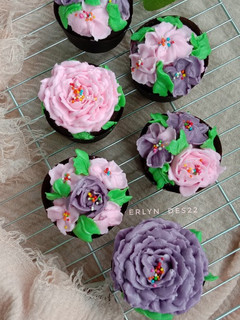 Foto resep Flowery Butter Chocolate Cupcake