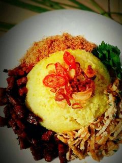 Foto resep Nasi kuning magicom