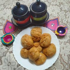 A picture of Mini khasta kachori.