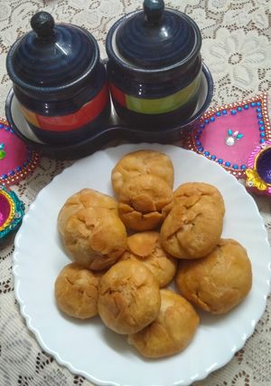 A picture of Mini khasta kachori.
