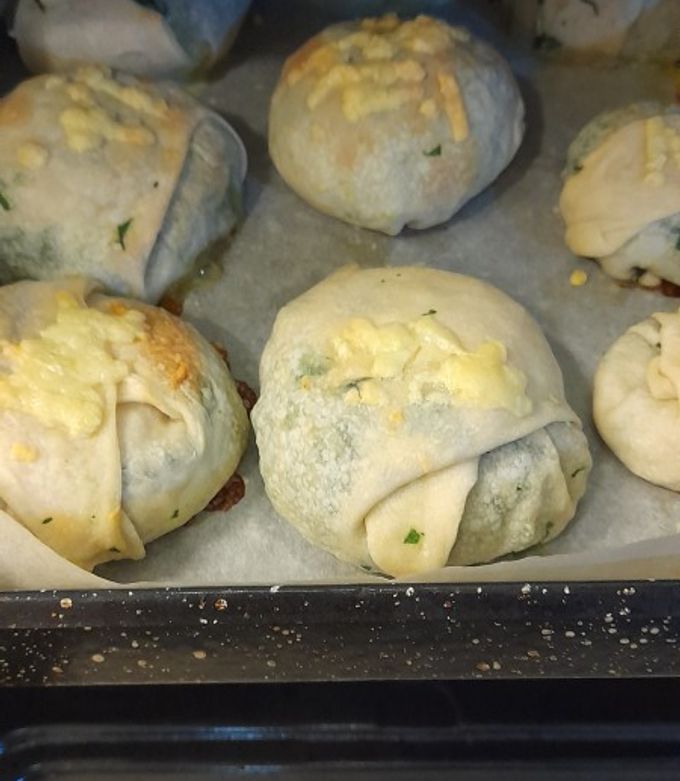 Una foto de BOHIOS o Empanadas de acelga y queso