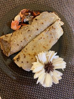 Tojás, laktóz, fruktóz- és gluténmentes palacsinta rumos mascarpone krémmel 🥞 recept fotója