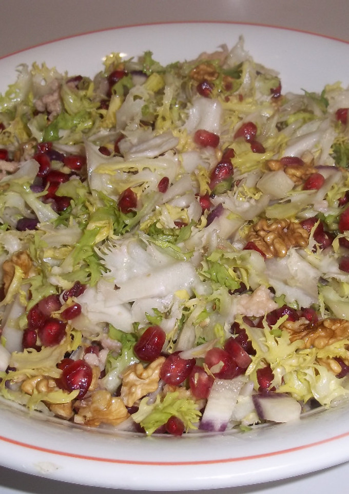Una foto de Ensalada de Escarola con granada