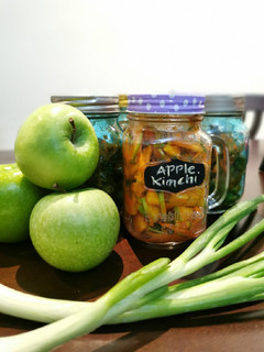 A picture of Green Apple Kimchi.