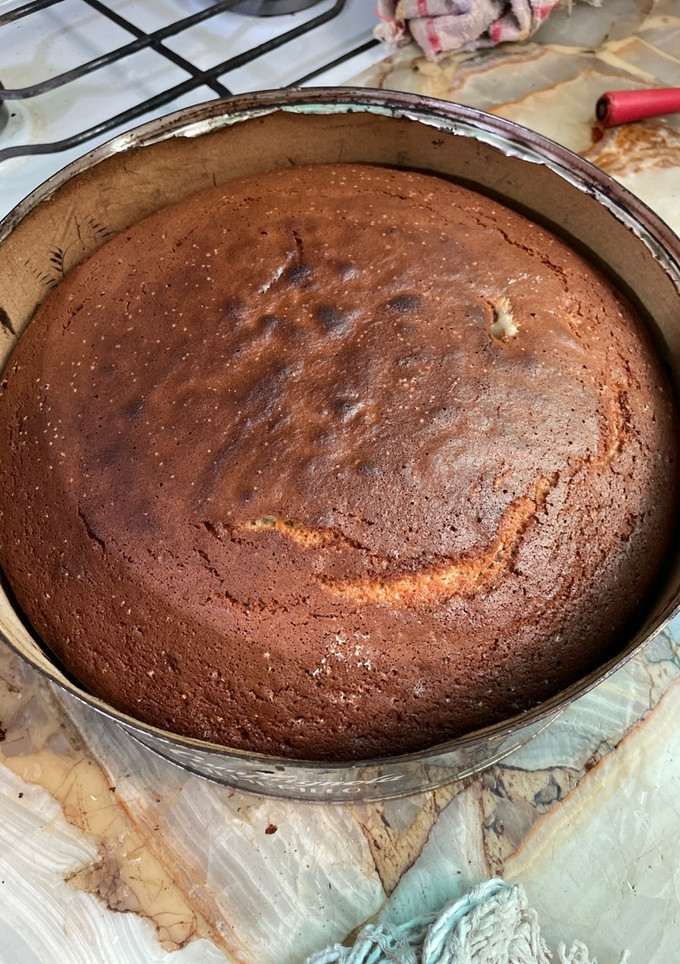 Una foto de Bizcochuelo de vainilla en lata de membrillo