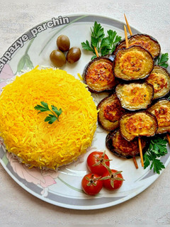 عکسی از دستور حلقه بادمجان و مرغ 🌸