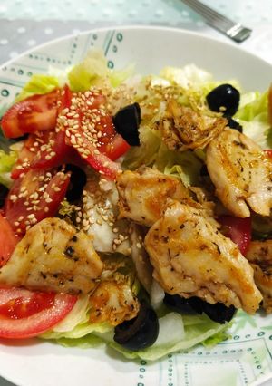 Una foto de Ensalada pollo (vegana)
