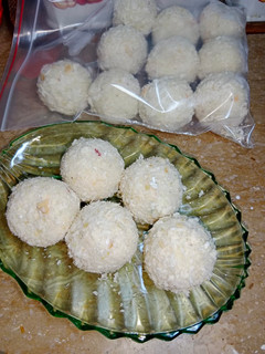 A picture of Cheesy Potatoes Frozen Bombs.