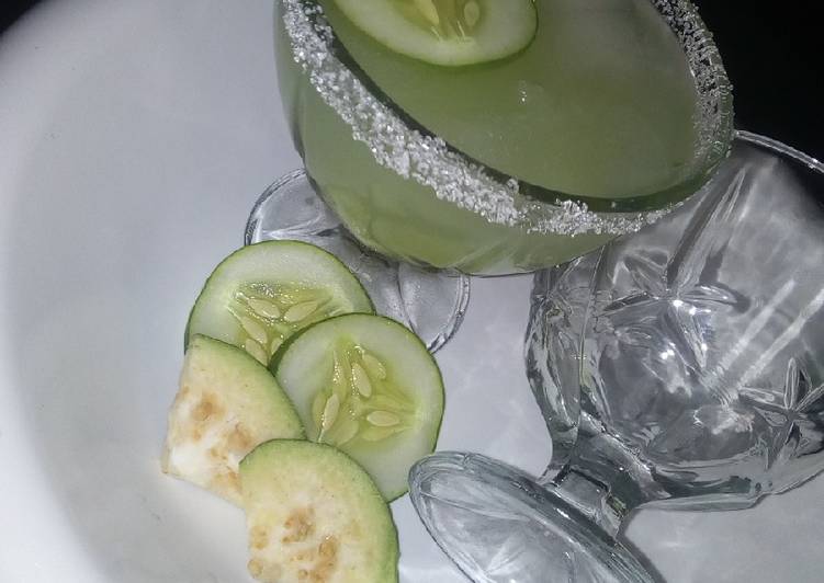Steps to Make Homemade Guava &amp; cucumber juice