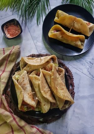 চিকেন কাবাব রোল রেসিপির প্রধান ছবি