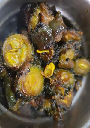 উচ্ছে বেগুন ভাজা (Uchche begun bhaja recipe in Bengali) রেসিপির প্রধান ছবি