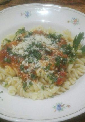Una foto de Pasta con tomates secos 🍅