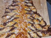 Une photo de pâte feuilletée nutella