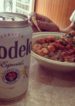 Una foto de Ceviche de camarón y pulpo