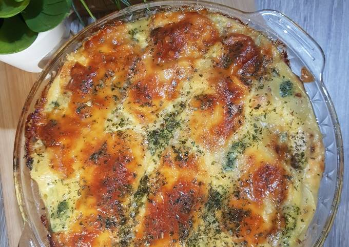 Cara Gampang Menyiapkan 13. Cheesy Baked Potato and Brocoli yang Bikin Ngiler