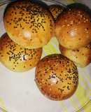 Bollos rellenos de queso crema con chipotle