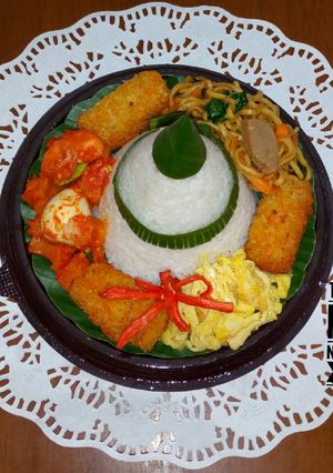 Foto resep Tumpeng mini nasi uduk simple magicom