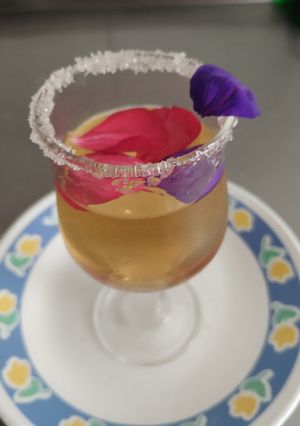 Una foto de Licor de Genjibre