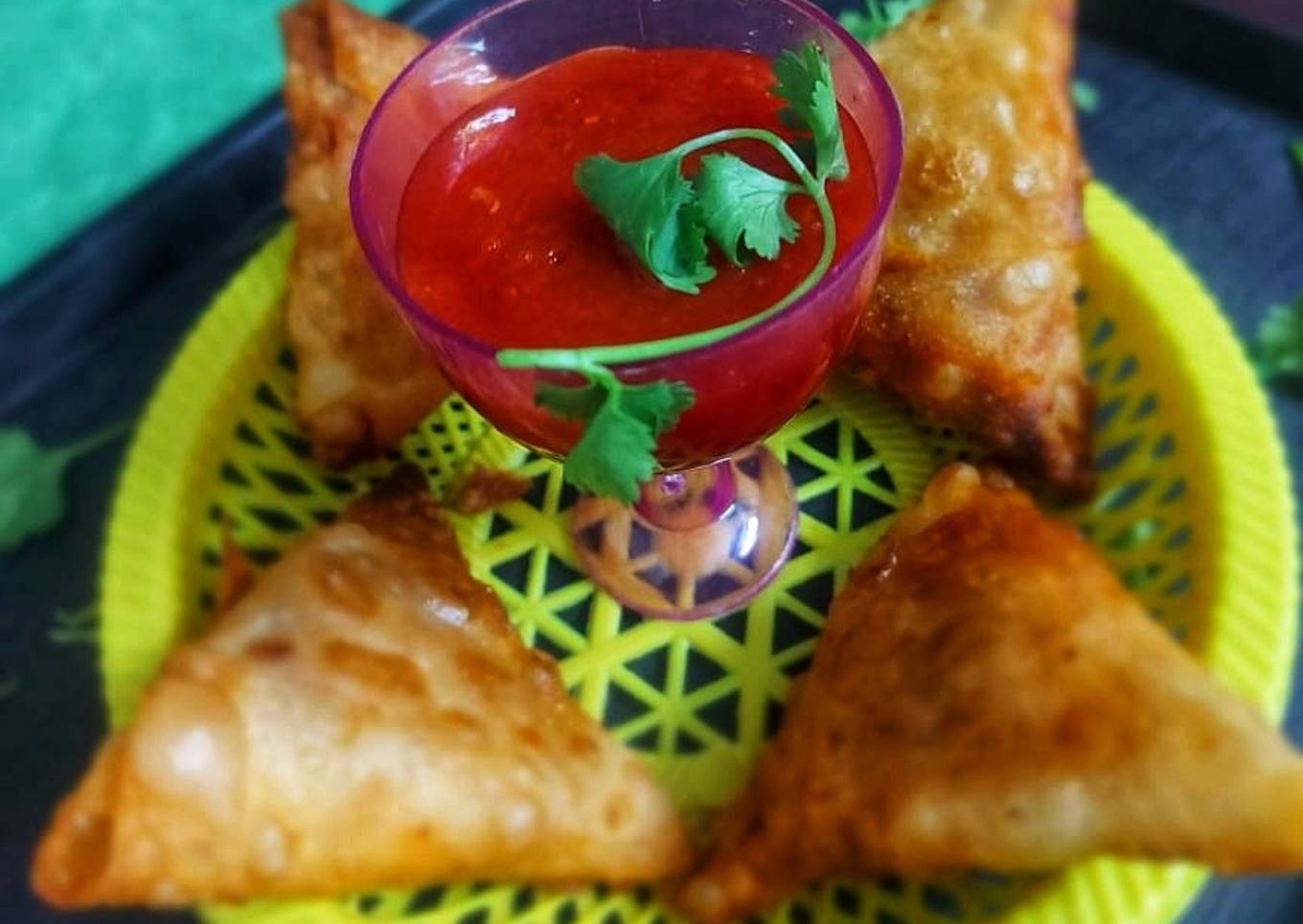 BBQ chicken samosa