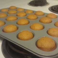 A picture of Pumpkin Bread/Muffins.